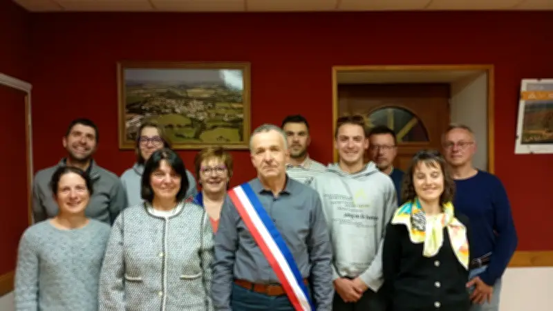 Curan tourne une page : Jean-Claude Fabié élu maire après 25 ans de mandat Grimal