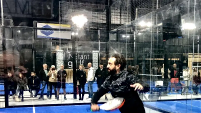 Cyril Hanouna crée l'émoi au championnat de padel en Occitanie