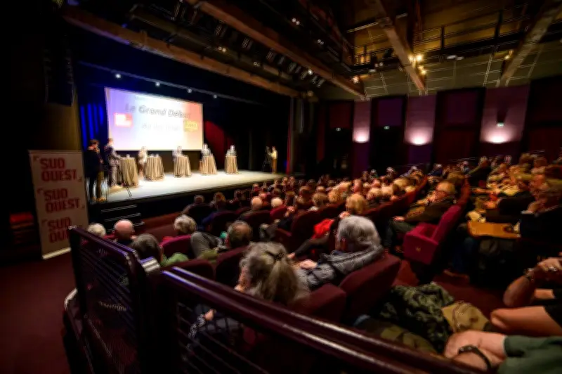 Débat municipal à Orthez : les quatre candidats confrontés devant 300 personnes
