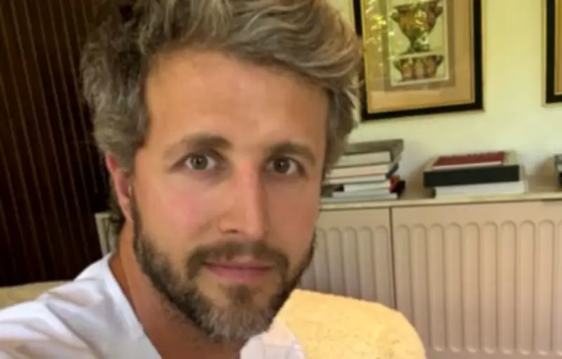 Décès brutal du médecin esthétique Antoni Calmon, figure parisienne et propriétaire du Château de Dampierre