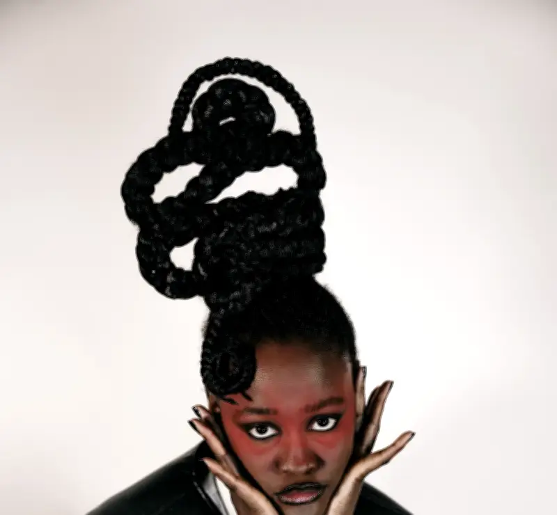 De la Comédie-Française à la scène musicale : le parcours de Claïna Clavaron