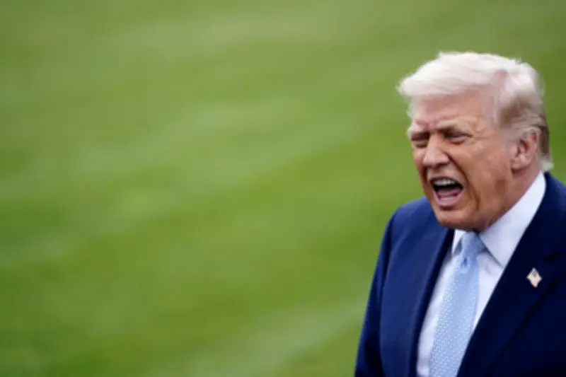 De l'ultimatum aux négociations : les revirements de Trump sur l'Iran