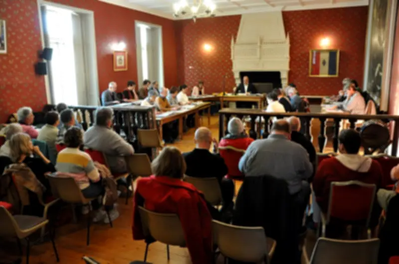 Dernier conseil municipal émouvant à Jonzac : Belot quitte, finances excédentaires