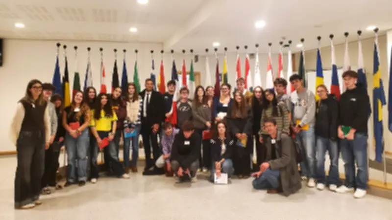 Des lycéens de Mende visitent le Parlement européen et l'Assemblée nationale