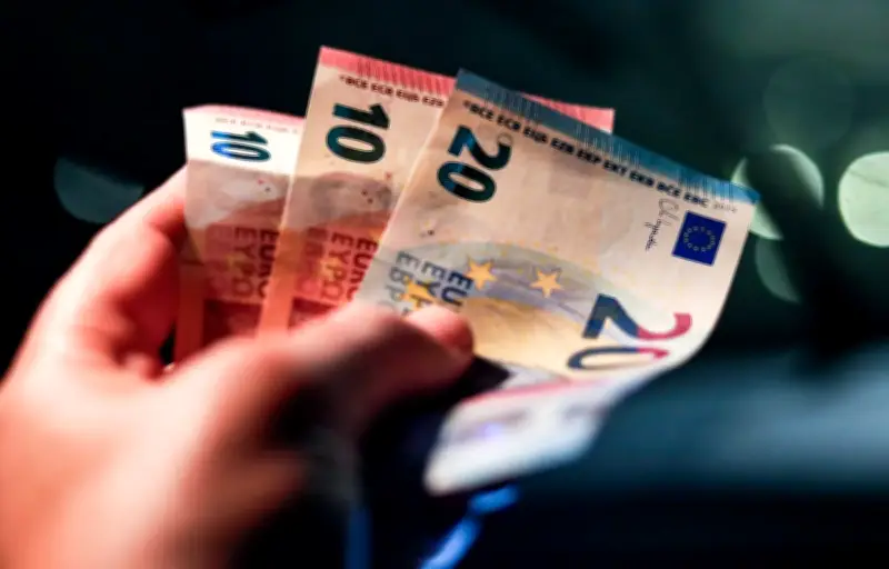 Des millions d'euros oubliés sur des comptes bancaires : comment les récupérer