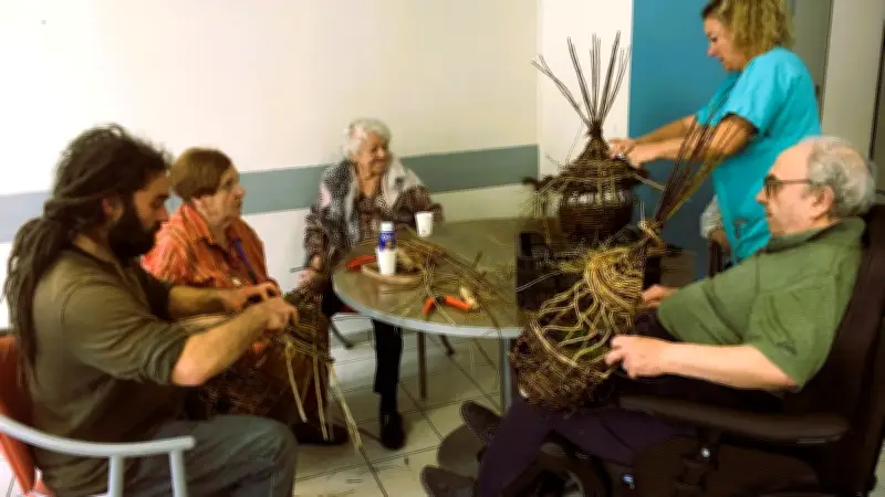 Des nichoirs en vannerie pour les oiseaux créés à Saint-Rome-de-Tarn