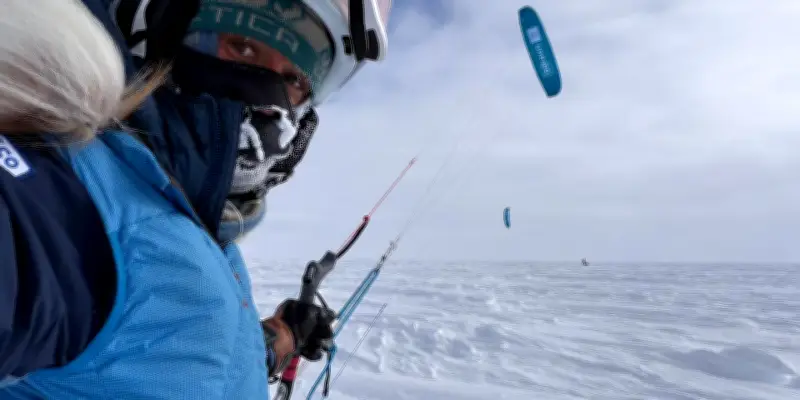 Des pôles aux abysses : les nouveaux explorateurs scientifiques divisent la recherche