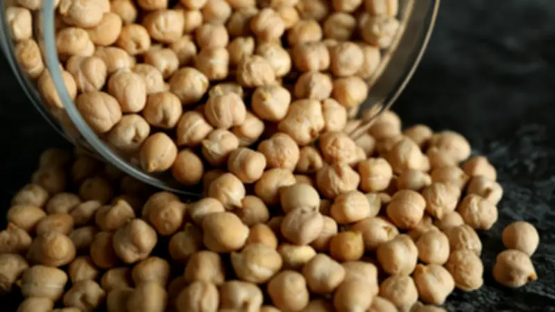 Des pois chiches cultivés sur sol lunaire : une avancée majeure pour l'alimentation spatiale