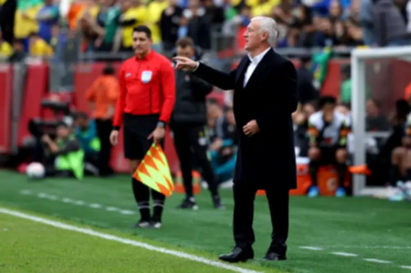 Deschamps satisfait de la victoire contre le Brésil mais critique les pauses publicitaires