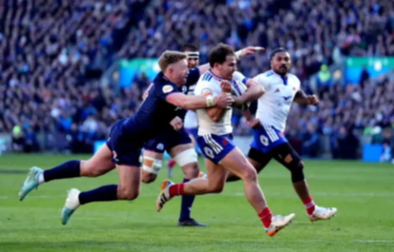 Défaite en Écosse : le XV de France voit son Grand Chelem s'envoler mais garde le titre en ligne de mire