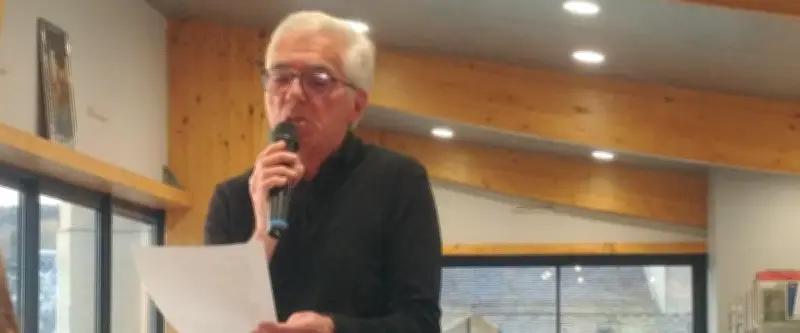 Didier Bonnal offre une pause poétique à la médiathèque Lamartine de Mende