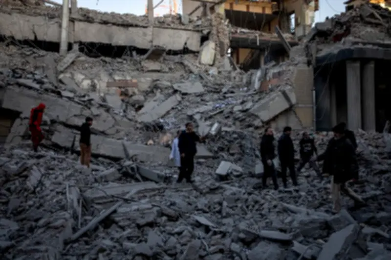 À Diran, la solidarité collective aide à supporter l'atmosphère difficile