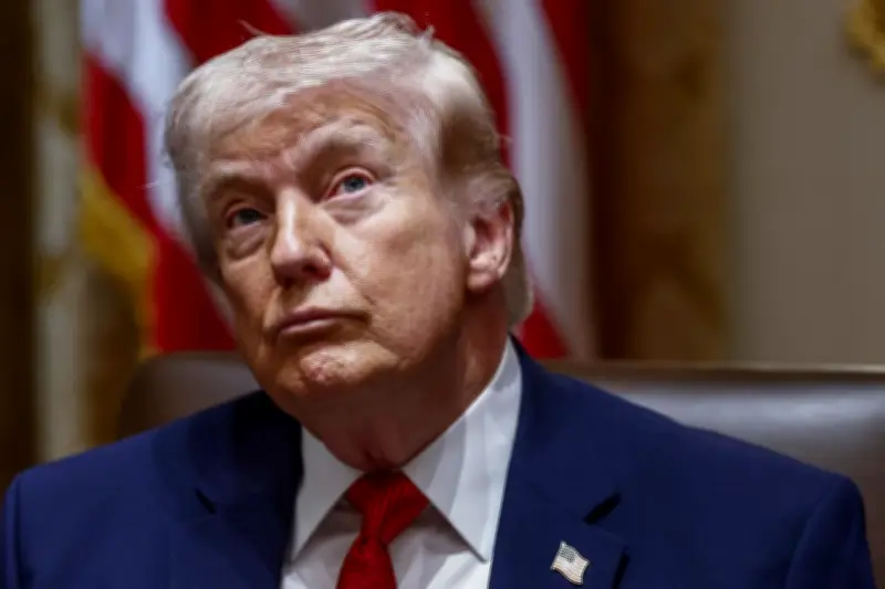 Donald Trump signera les billets de banque américains, une première historique