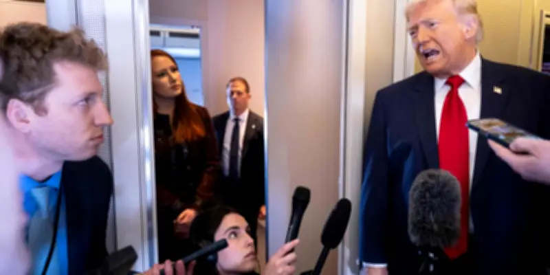 Donald Trump évoque une possible intervention au sol en Iran depuis Air Force One