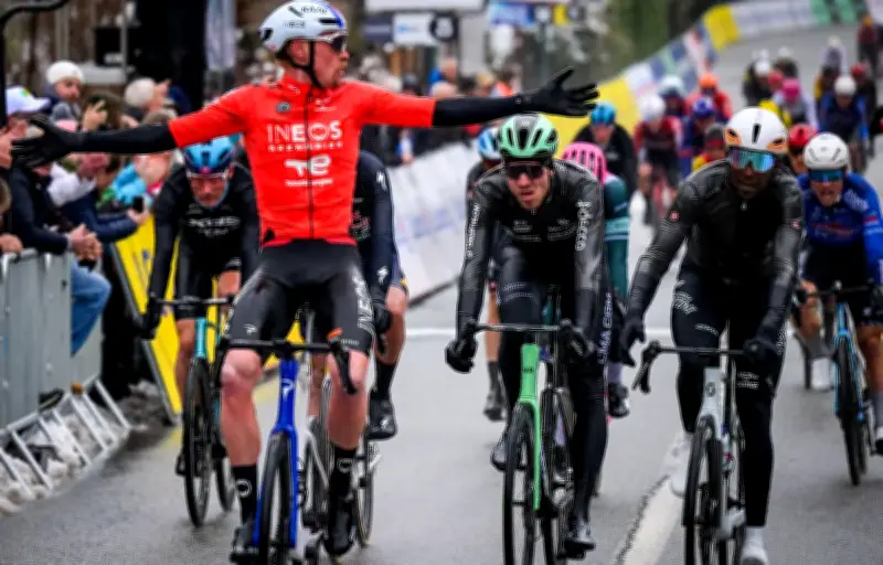 Dorian Godon remporte l'étape raccourcie de Paris-Nice sous la neige