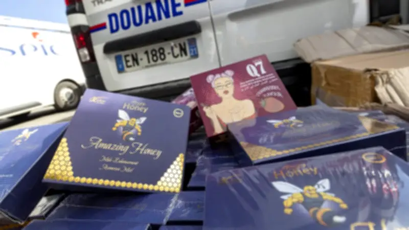 Douanes de Montbéliard : 15 000 doses de miel aphrodisiaque dangereux saisies
