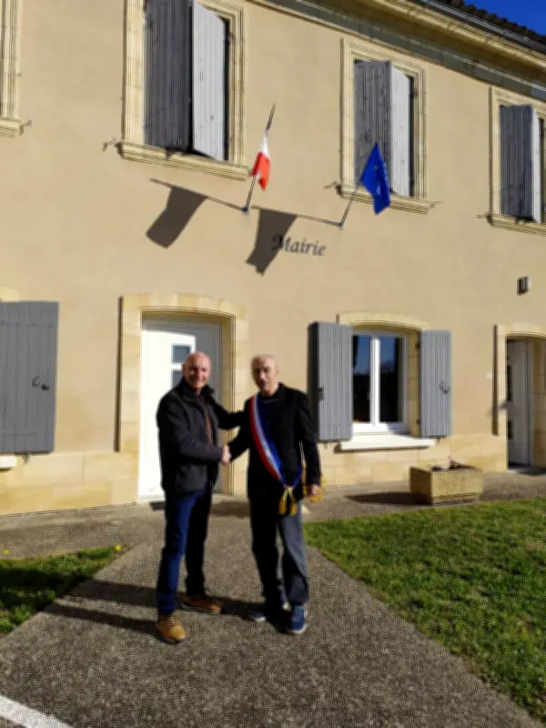 Doulezon : Christian Bourdier passe le flambeau à William Nafziger après douze ans de mandat