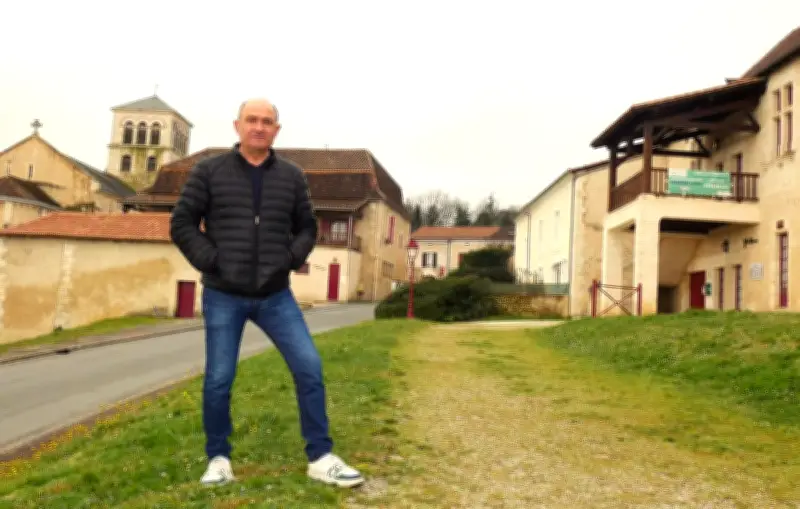 Douzillac : après 31 ans d'engagement, le maire Dominique Mazière passe la main