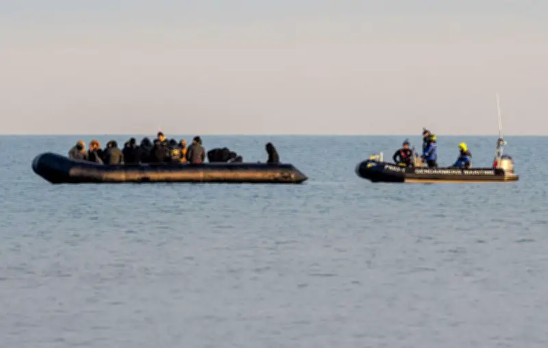 Départs massifs de migrants par la Manche lors de la première fenêtre météo favorable de l'année