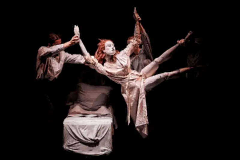 Dracula : la critique de 'Lucy's Dream', un spectacle sanglant mais sans saveur