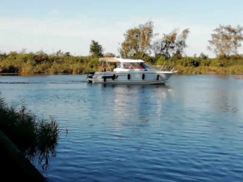 Dragage du Bassin d'Arcachon : 20 000 m3 de sable extraits pour sécuriser la navigation