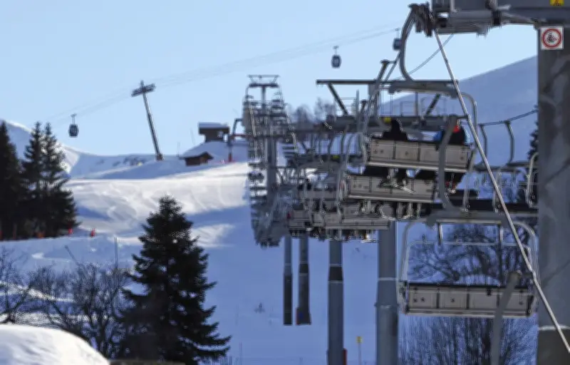 Drame en hors-piste à La Plagne : un snowboarder britannique retrouvé mort en Savoie