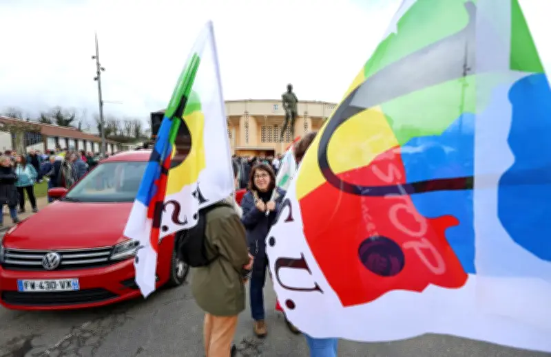 Éducation en danger : mobilisation contre la suppression de postes d'enseignants à Mont-de-Marsan