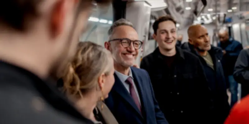 Emmanuel Grégoire à Paris : la stratégie du coureur de fond en politique