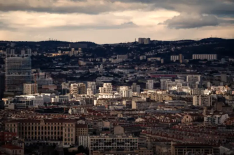 Emmanuelle Bayamack-Tam : l'écrivaine marseillaise qui incarne la résistance culturelle