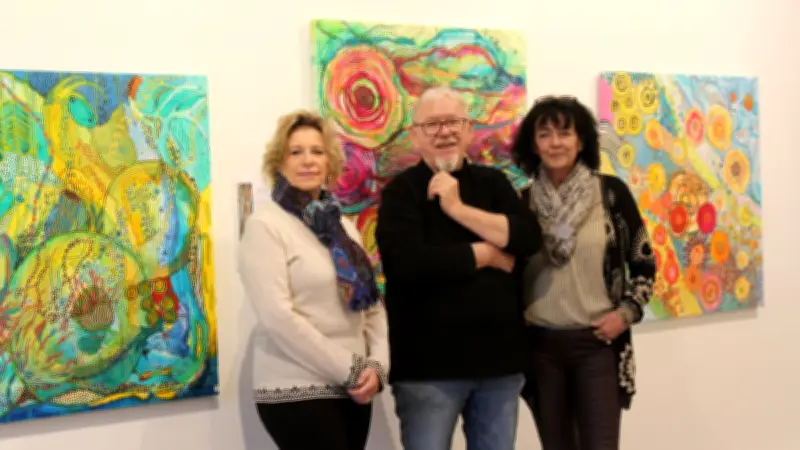 Entre pierre et lumière : trois artistes unis par la passion à la Chapelle des Capucins
