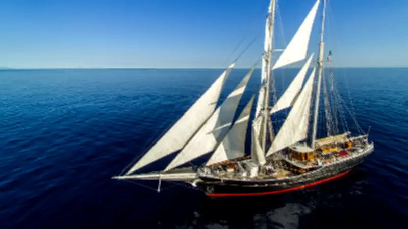 Escale à Sète 2026 : le Nave Italia, plus grand brick-goélette du monde, de retour après 14 ans