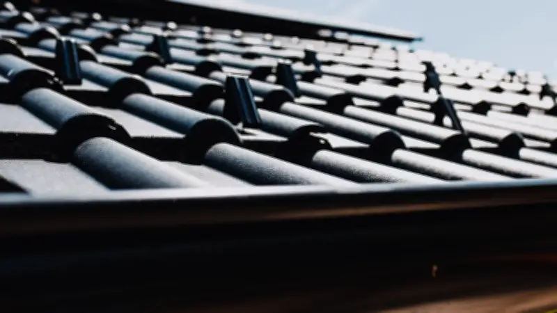 Explosion à Bouloire : un garage détruit, une septuagénaire grièvement blessée sous les décombres