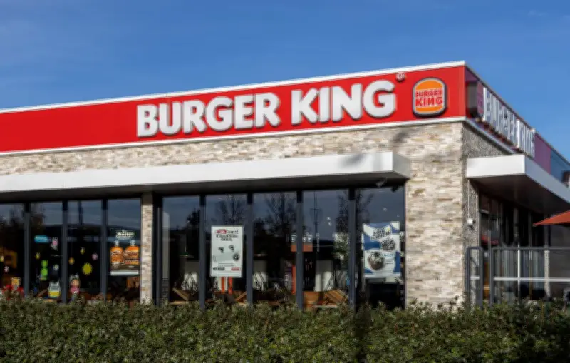 Explosion cible un Burger King en construction en Haute-Corse, enquête ouverte