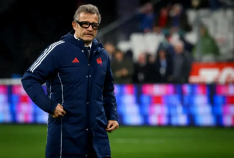 Fabien Galthié dévoile la composition des Bleus pour l'Écosse et explique ses choix stratégiques