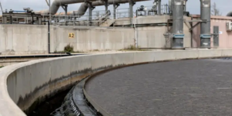 Face aux pénuries, la réutilisation des eaux usées gagne du terrain dans le monde