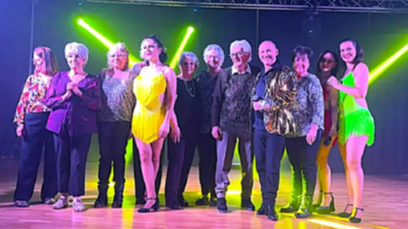 Femmes solidaires célèbrent les droits des femmes avec un spectacle rétro