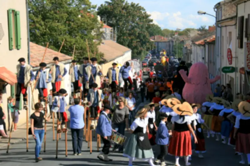 Festimas ressuscite la tradition des chars fleuris pour les Rameaux au Mas-d'Agenais