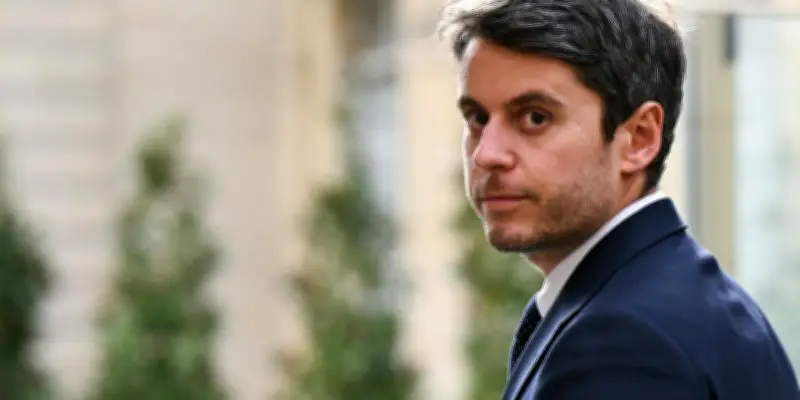 Fin des groupes de besoins obligatoires au collège : une réforme éducative controversée