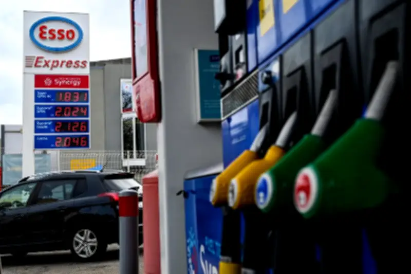 Flambée du pétrole : la classe moyenne en première ligne face à l'inflation et au pouvoir d'achat