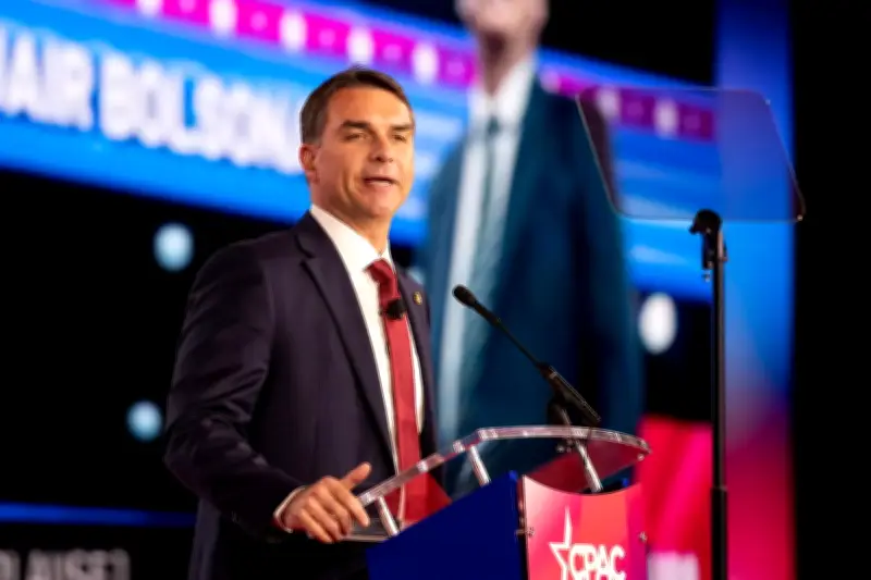 Flavio Bolsonaro promet un Bolsonaro 2.0 amélioré pour les élections brésiliennes