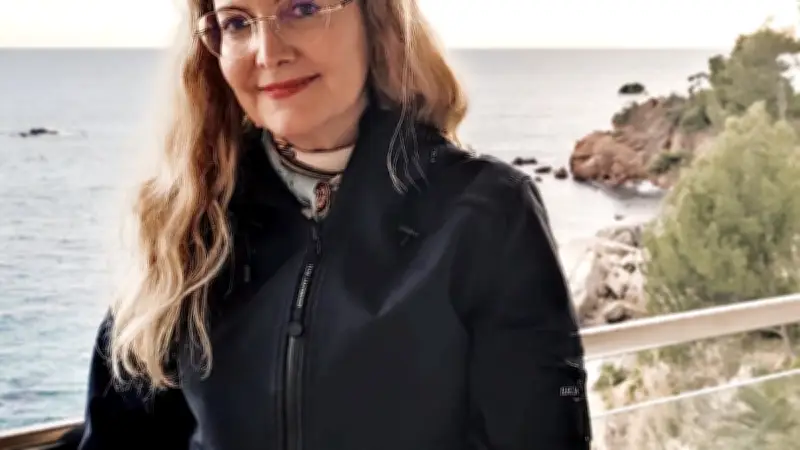 Florence Ferrari honorée par l'Académie Via Domitia pour son œuvre littéraire