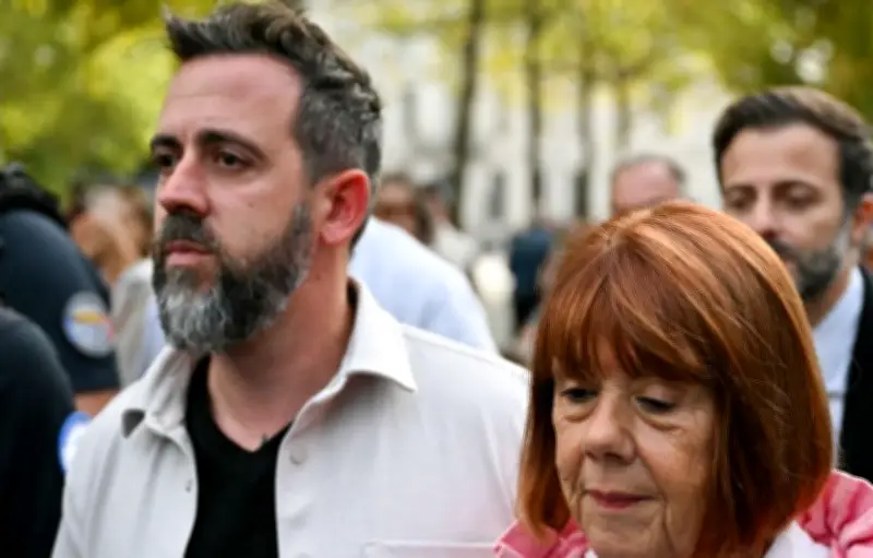 Florian Pelicot écrit un one man show sur le procès historique de son père