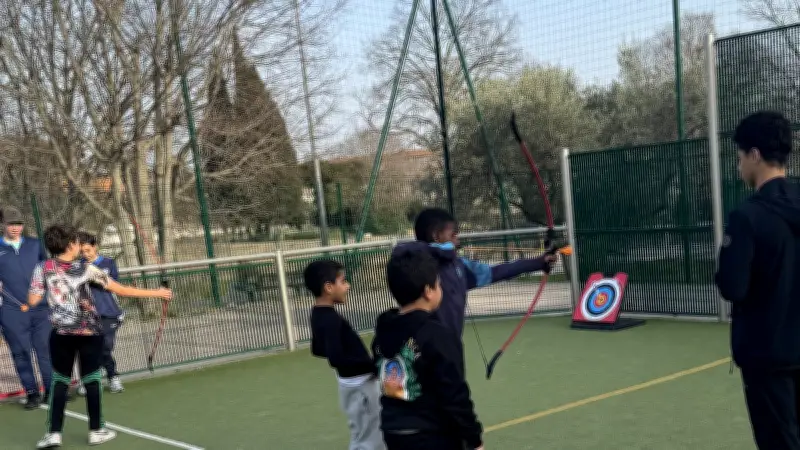 Football amateur à Nîmes : des joueurs engagés dans des actions sociales et environnementales