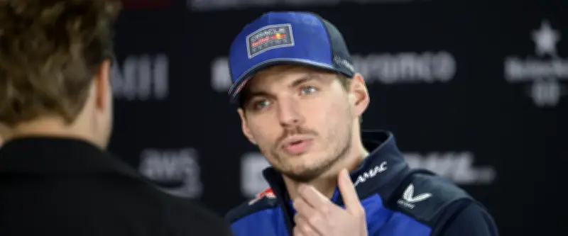 Formule 1 : Verstappen exclut un journaliste et critique la réglementation 2026