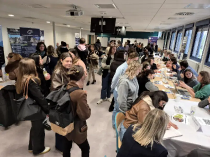 Forum des métiers de la santé à Périgueux : une cartographie des soins pour les étudiants