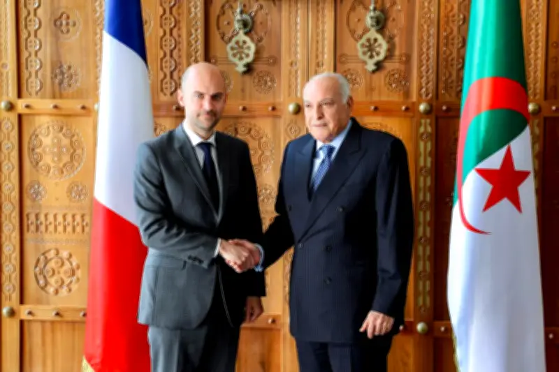 France-Algérie : les ministres des Affaires étrangères relancent le dialogue bilatéral