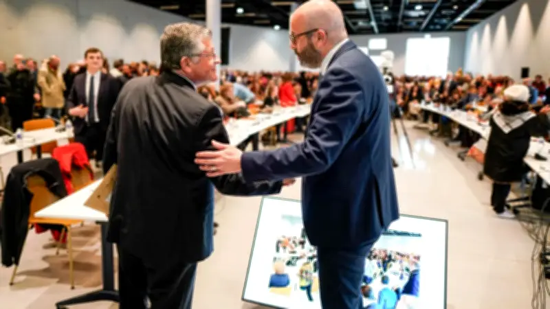Franck Proust siège dans l'opposition à Nîmes et bouscule les plans de Julien Plantier