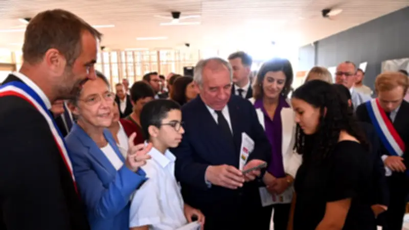 François Bayrou visite l'école Hypatie à Montpellier, symbole de mixité et d'excellence