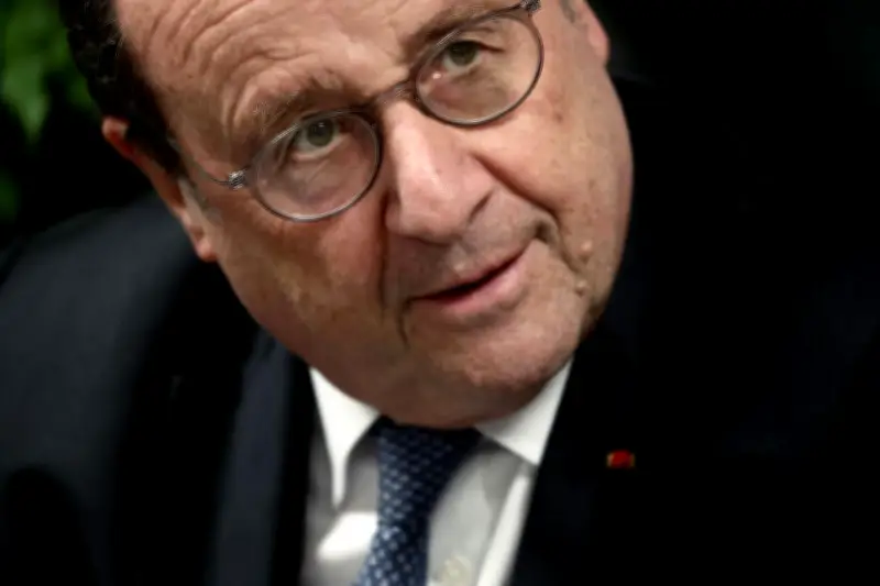 François Hollande annonce une candidature de la gauche réformiste pour 2027