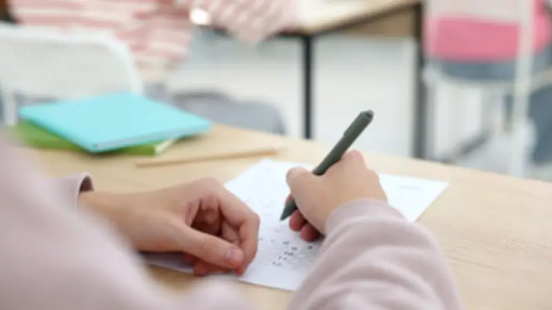Fraude scolaire en Corée du Sud : une mère vole les sujets d'examen pour sa fille